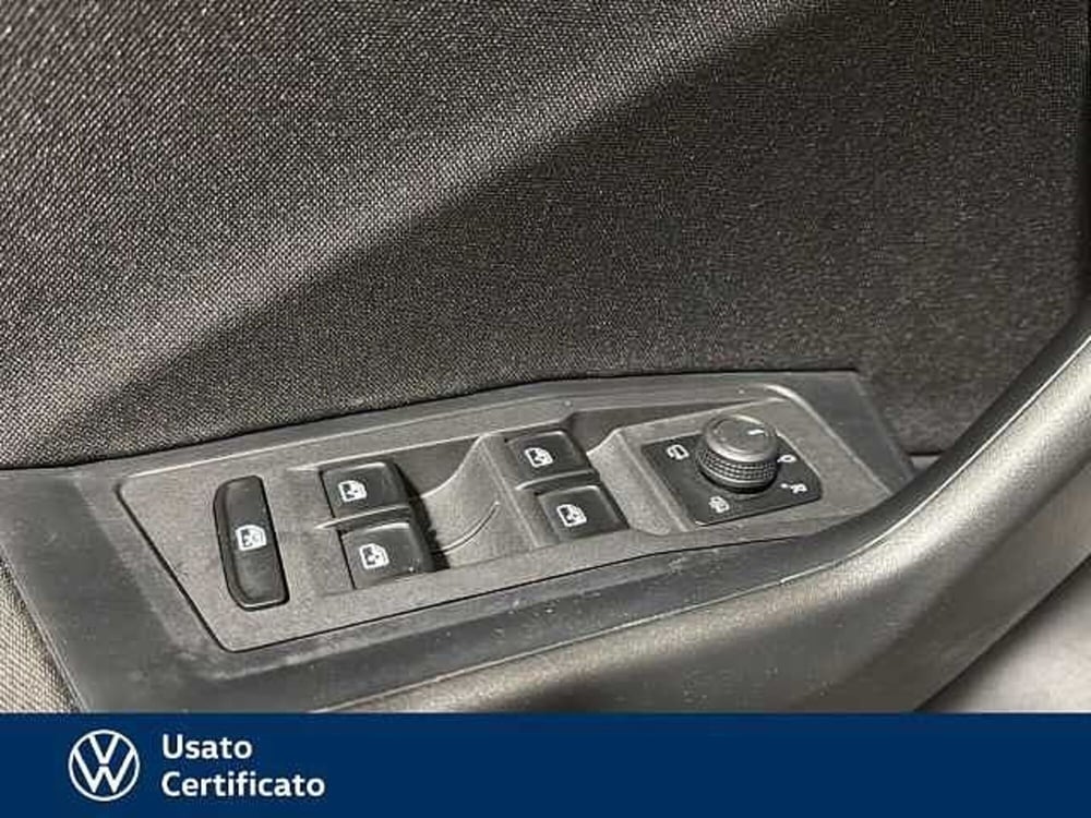 Volkswagen T-Roc usata a Vicenza (17)