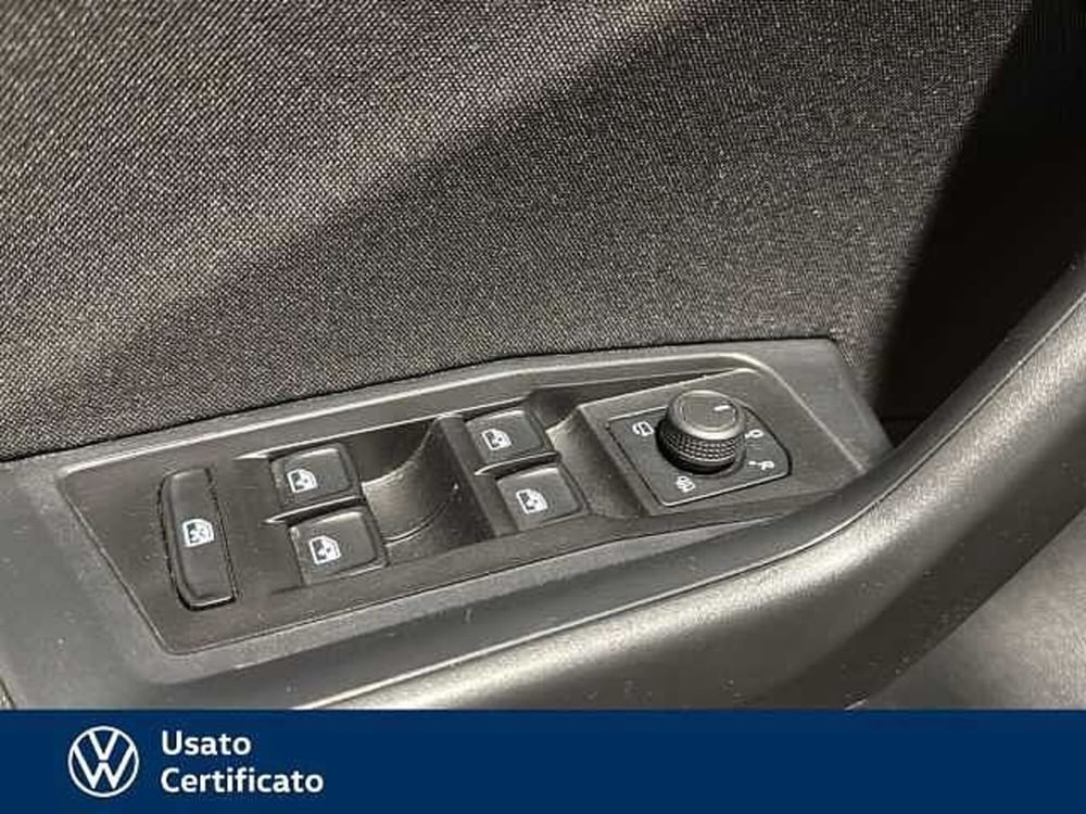 Volkswagen T-Roc usata a Vicenza (15)