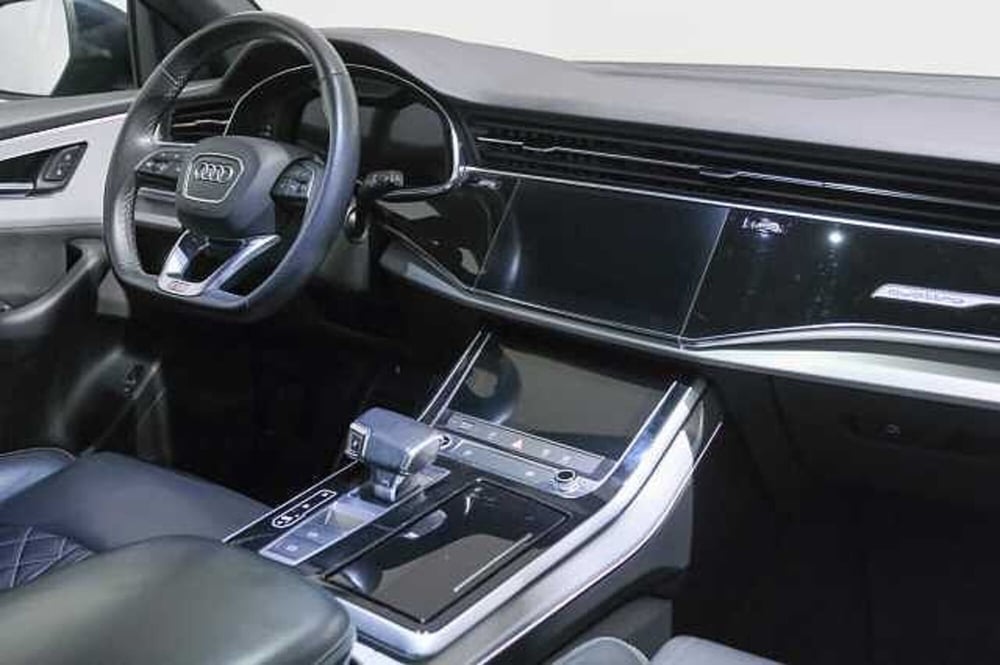 Audi Q8 usata a Catanzaro (10)