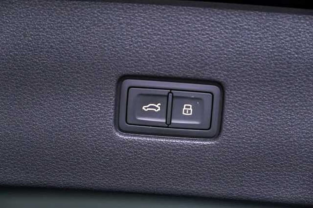 Audi Q8 usata a Catanzaro (13)