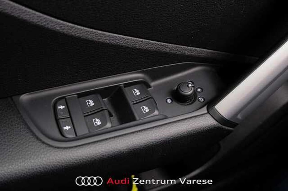 Audi Q2 nuova a Varese (15)