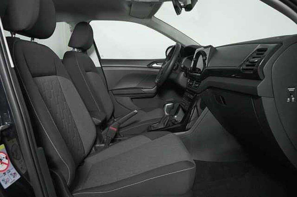 Volkswagen T-Cross usata a Como (11)