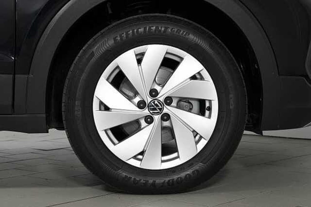 Volkswagen T-Cross usata a Como (13)