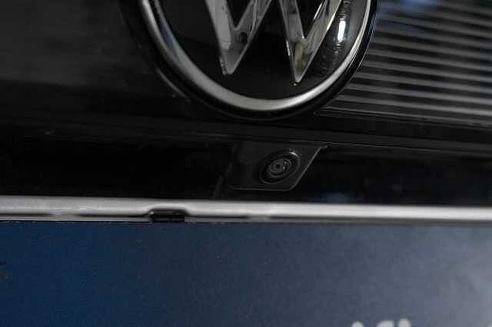 Volkswagen T-Cross usata a Como (9)