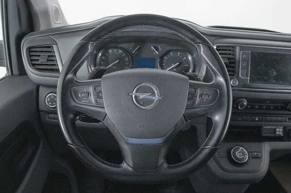 Opel Vivaro Furgone usata a Como (18)