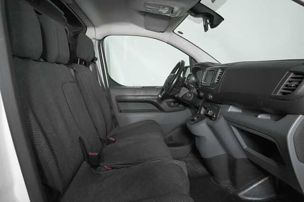 Opel Vivaro Furgone usata a Como (8)