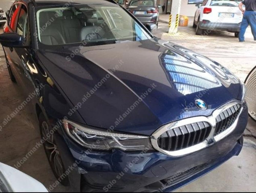 BMW Serie 3 Touring usata a Lecce