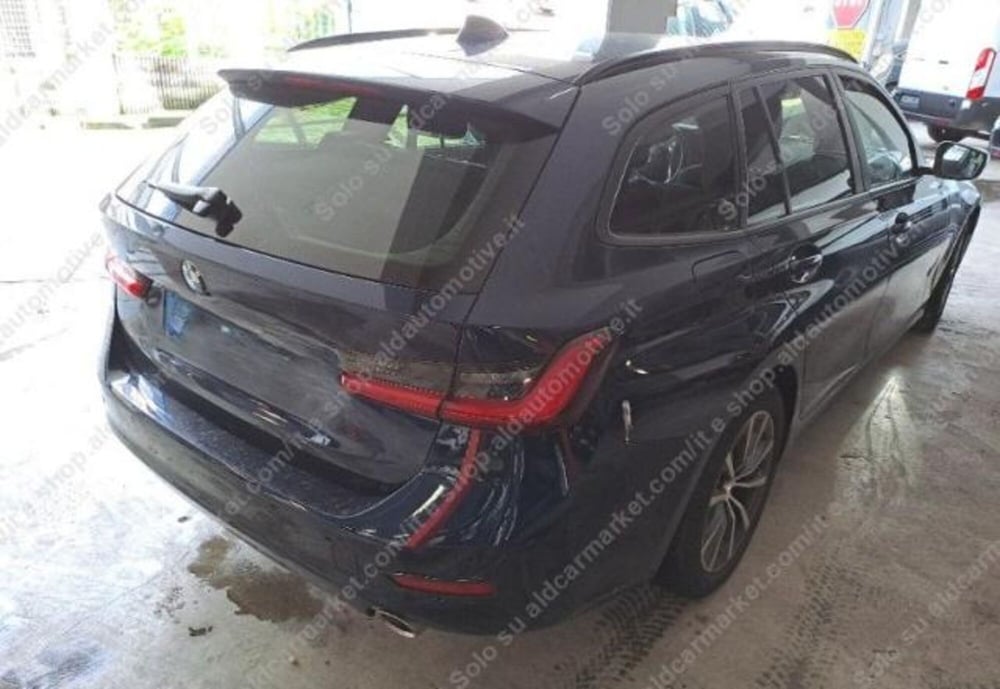 BMW Serie 3 Touring usata a Lecce (2)