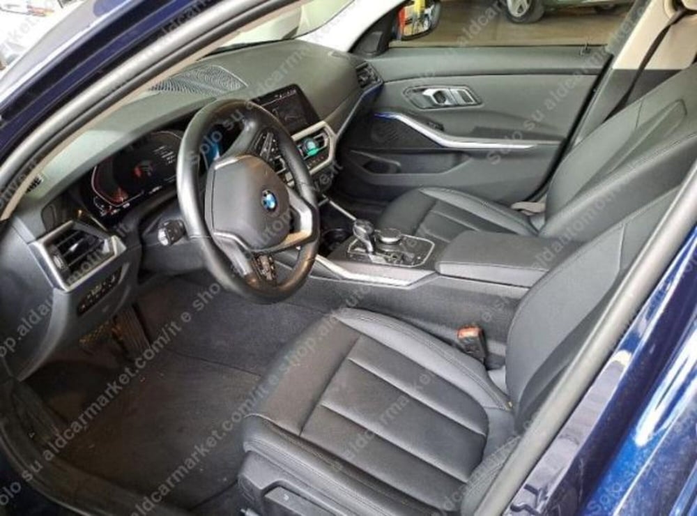 BMW Serie 3 Touring usata a Lecce (4)
