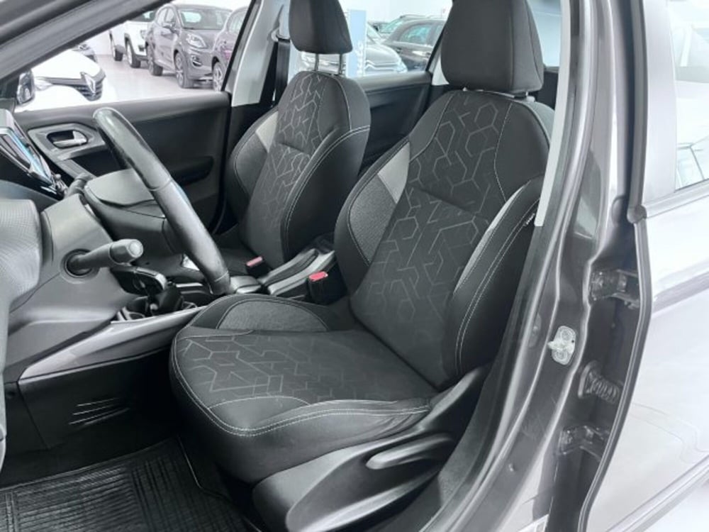 Peugeot 2008 usata a Oristano (13)