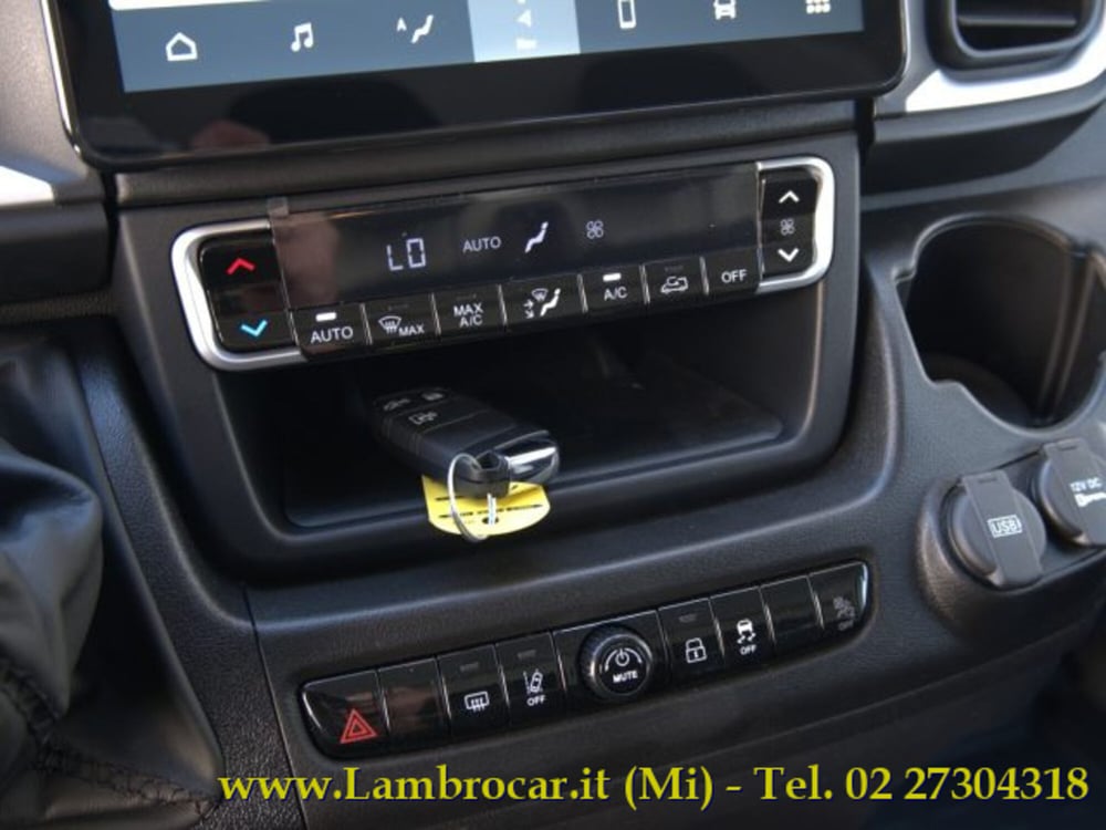 Opel Movano Furgone nuova a Milano (5)