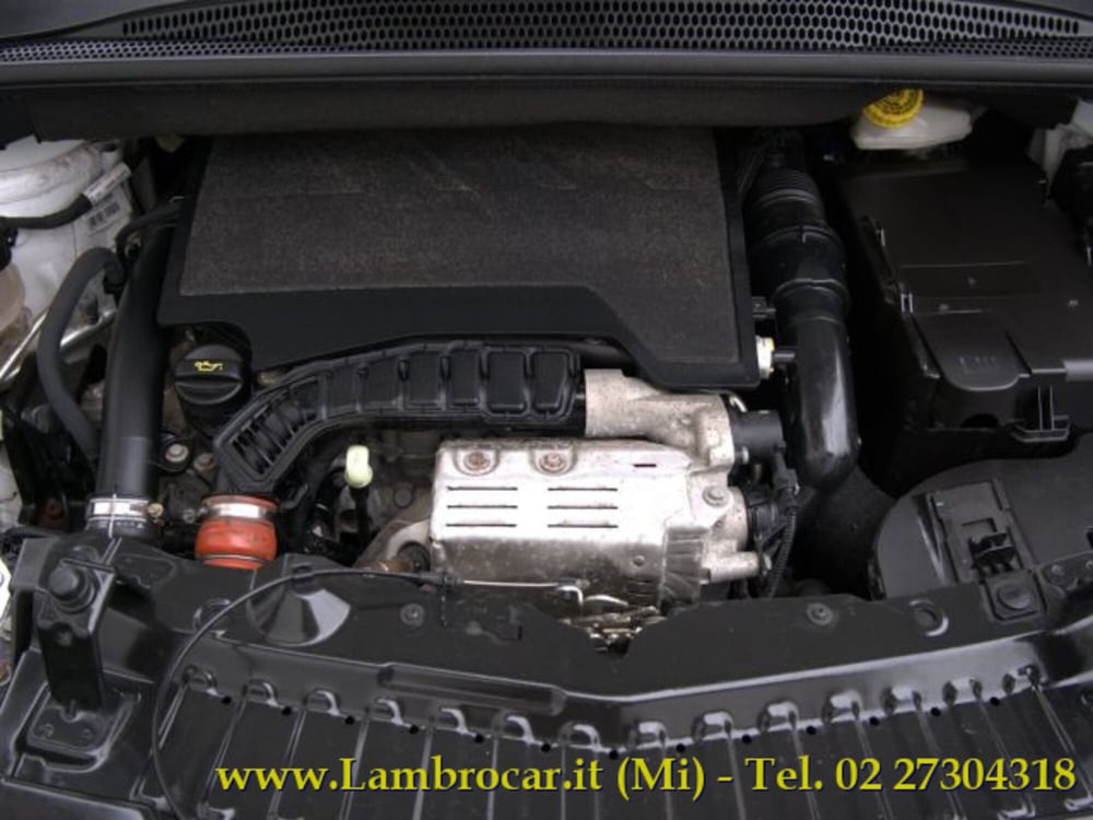Opel Crossland X usata a Milano (18)