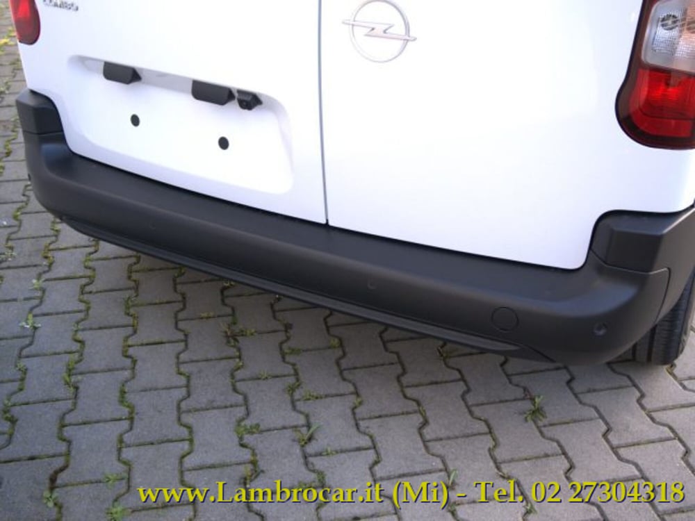 Opel Combo Furgone nuova a Milano (11)