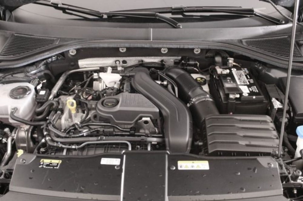 Volkswagen T-Roc usata a Novara (11)