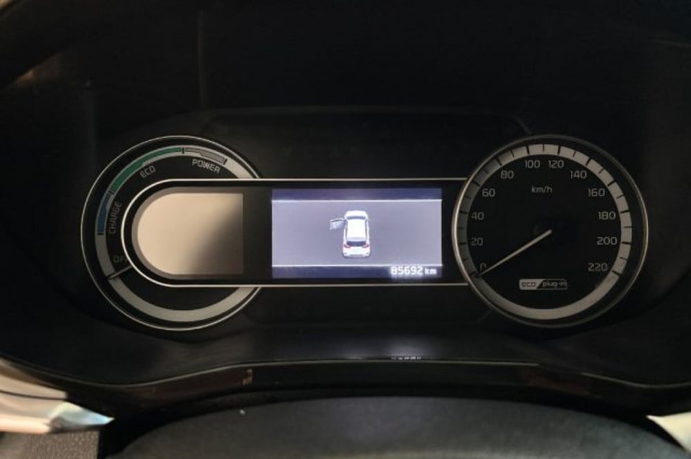 Kia Niro usata a Latina (13)