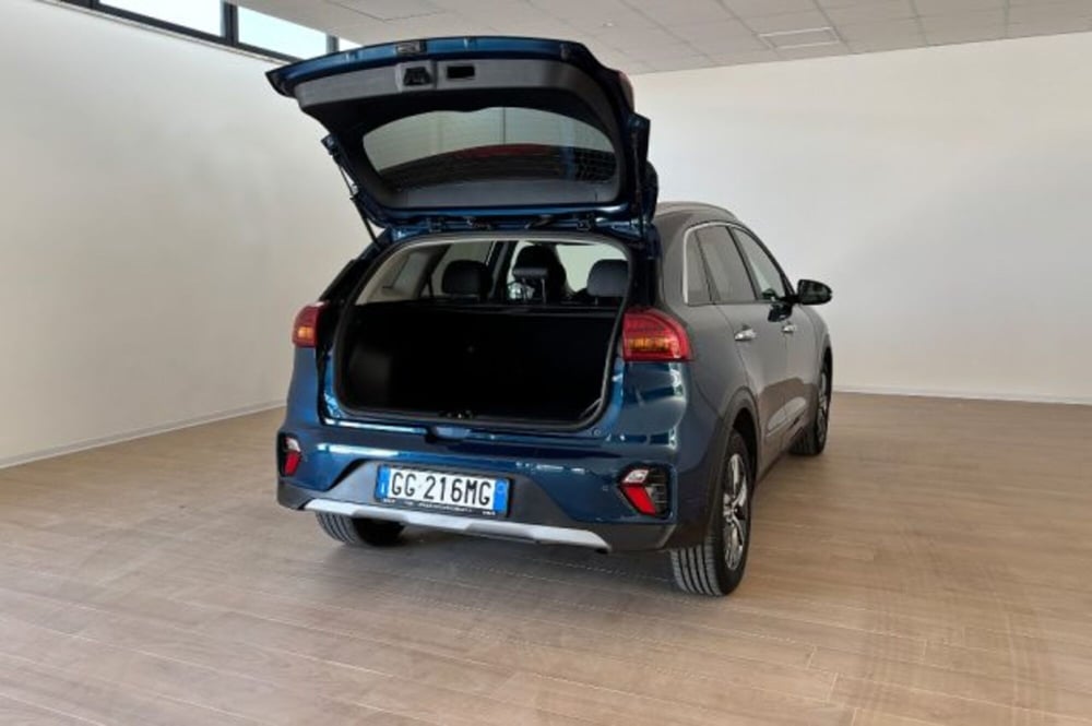 Kia Niro usata a Latina (7)