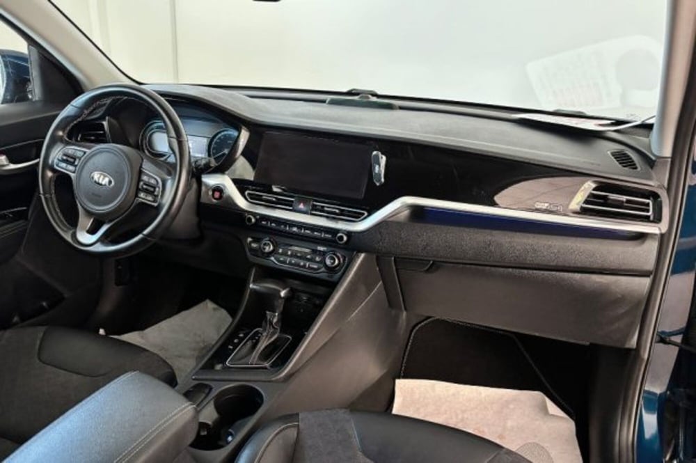 Kia Niro usata a Latina (9)