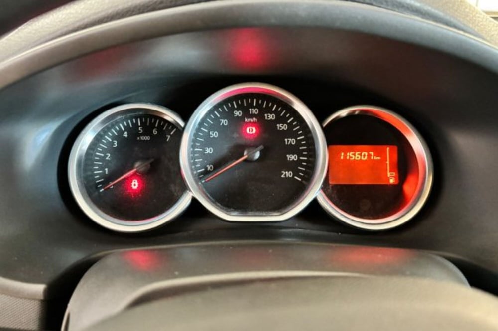 Dacia Logan usata a Latina (13)