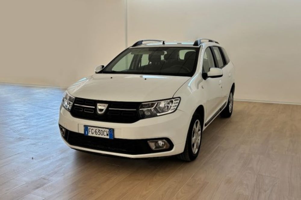 Dacia Logan usata a Latina (3)