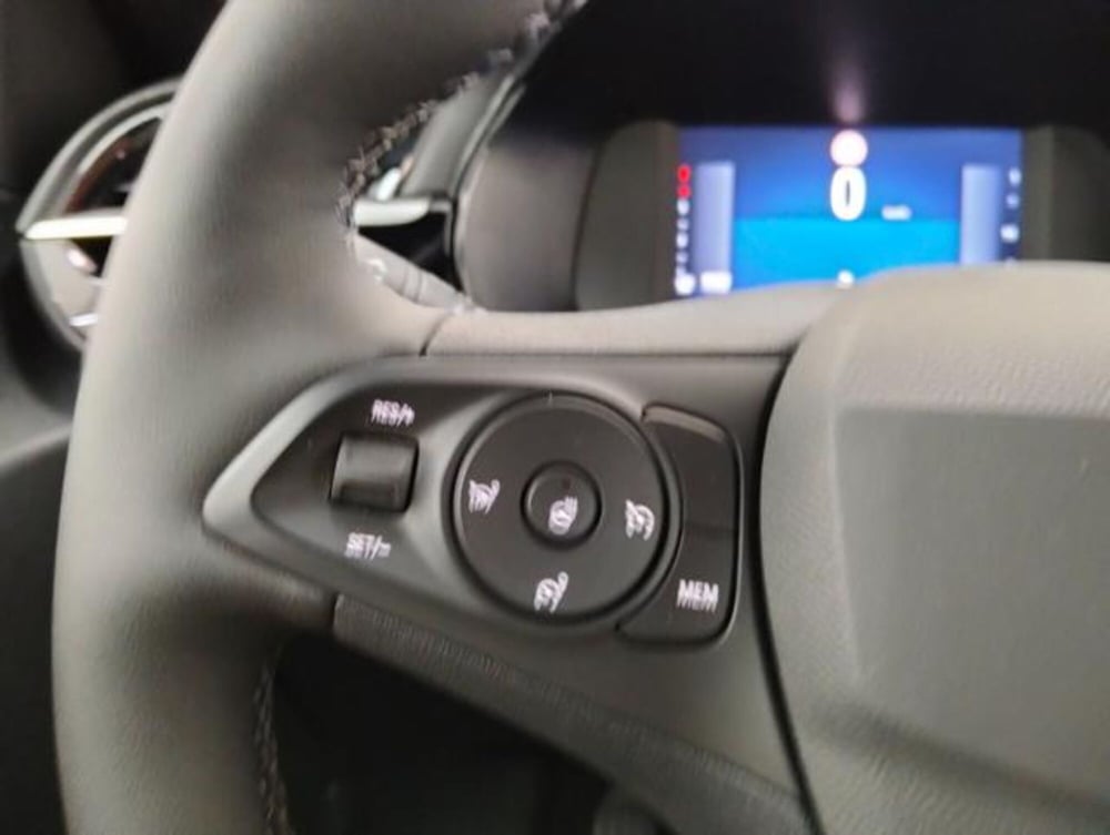 Opel Corsa usata a Como (11)