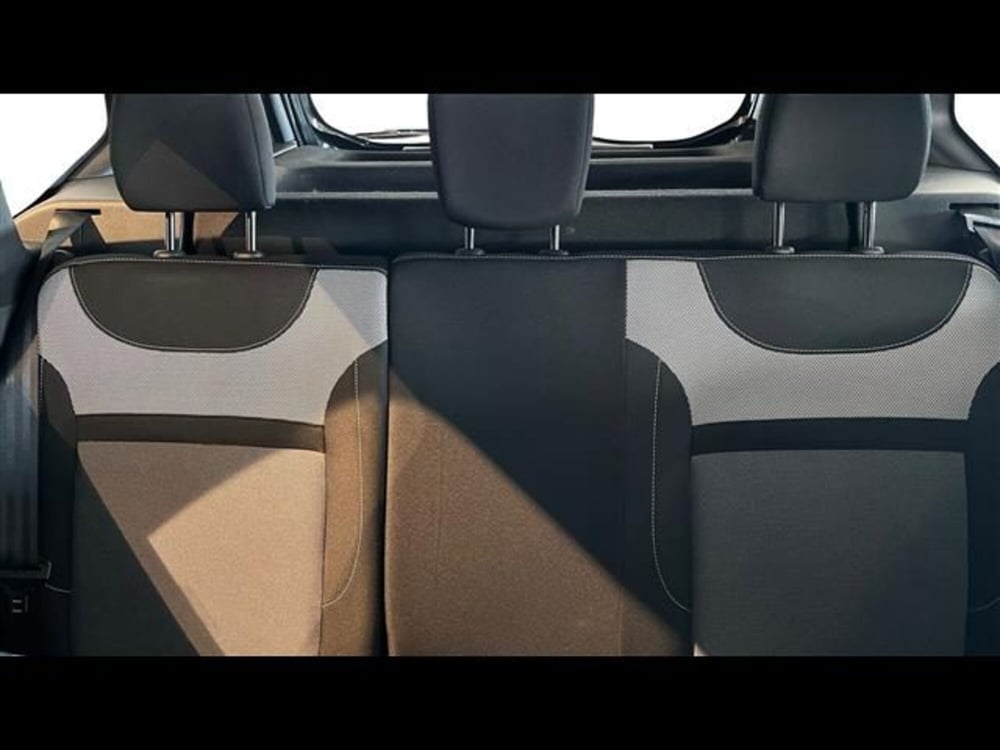 Dacia Duster usata a Firenze (12)