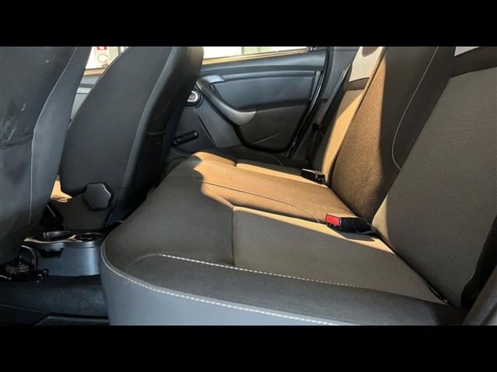 Dacia Duster usata a Firenze (13)