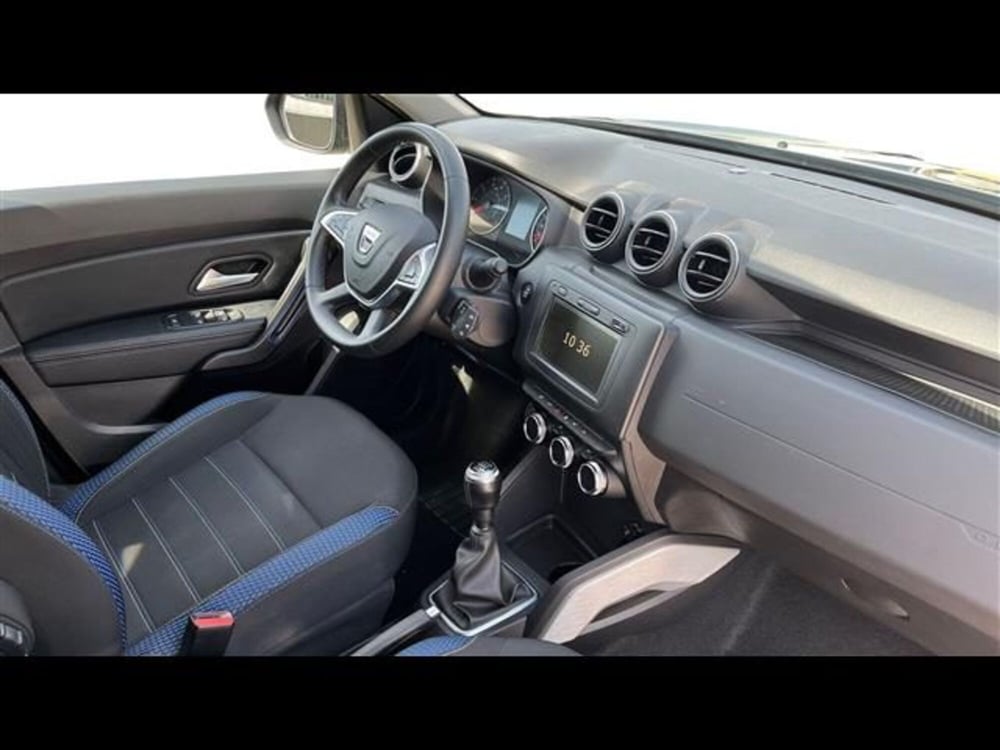 Dacia Duster usata a Firenze (11)