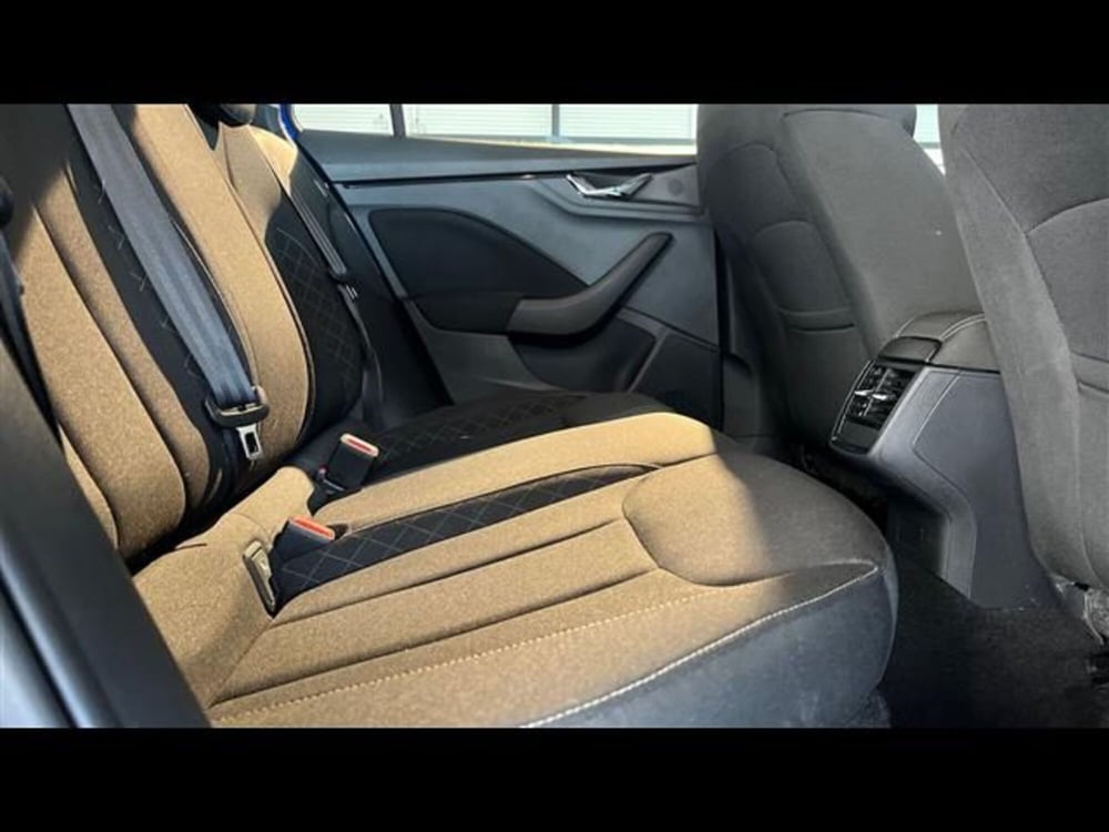 Skoda Kamiq usata a Firenze (13)
