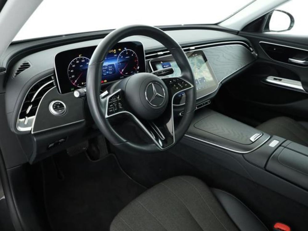 Mercedes-Benz Classe E usata a Milano (6)