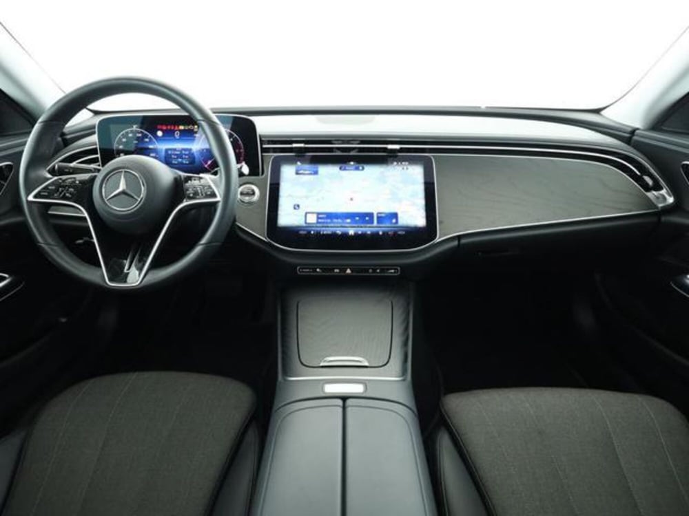 Mercedes-Benz Classe E usata a Milano (8)