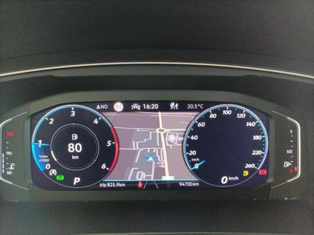Volkswagen Tiguan usata a Milano (14)