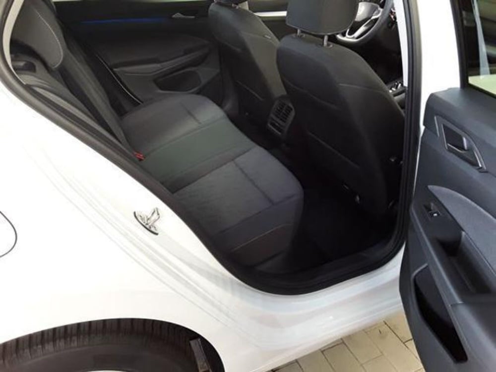 Volkswagen Golf Variant usata a Milano (8)