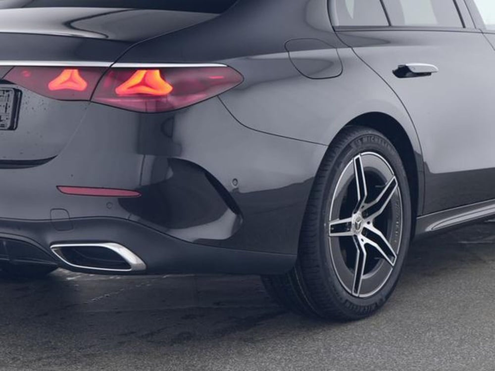 Mercedes-Benz Classe E usata a Milano (9)