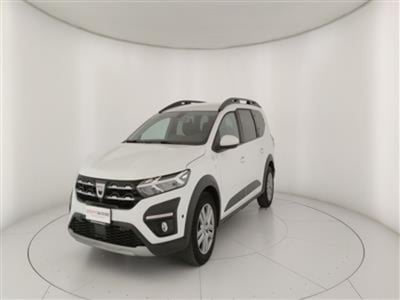 Dacia Jogger 1.0 tce Expression Gpl 100cv 7p.ti del 2022 usata a Bari