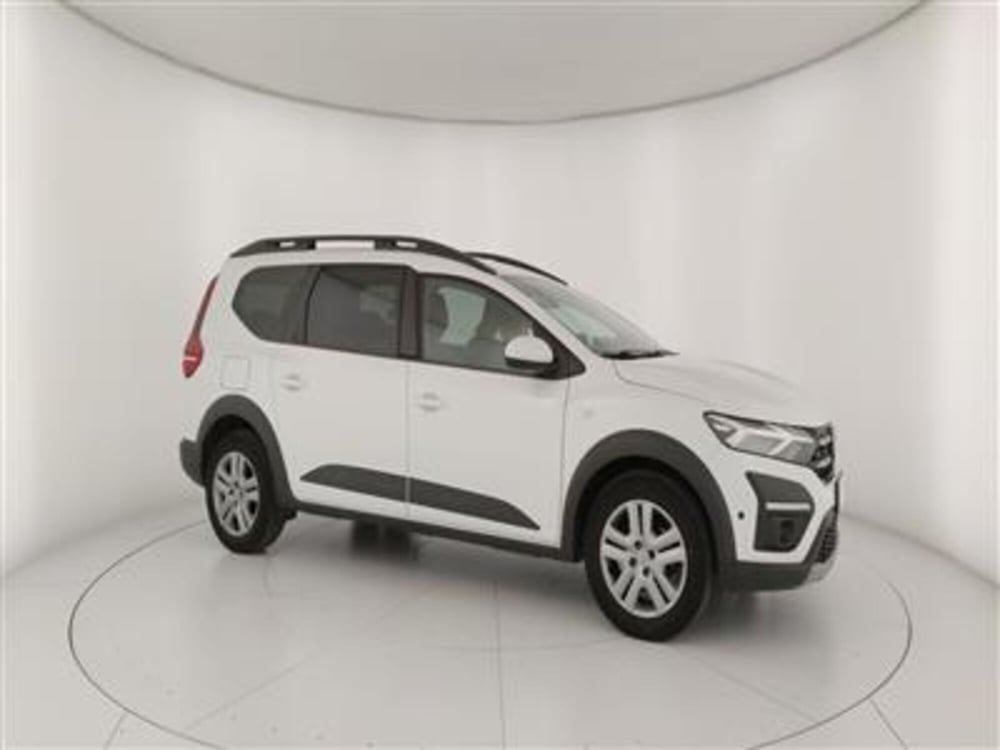Dacia Jogger usata a Bari (10)