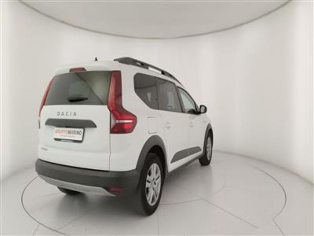 Dacia Jogger usata a Bari (7)