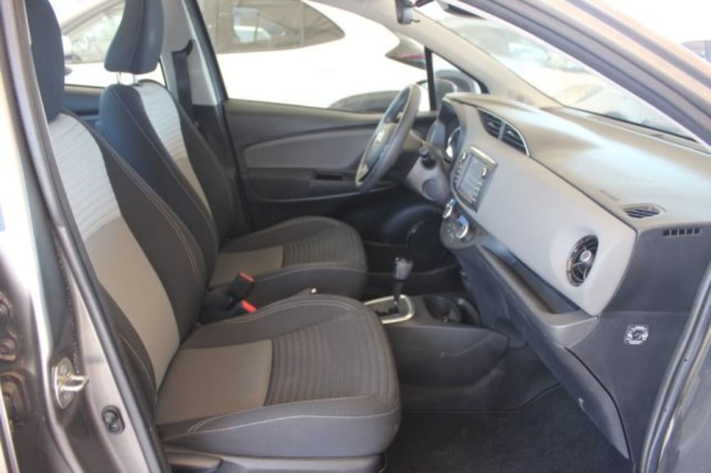Toyota Yaris Cross usata a Roma (7)