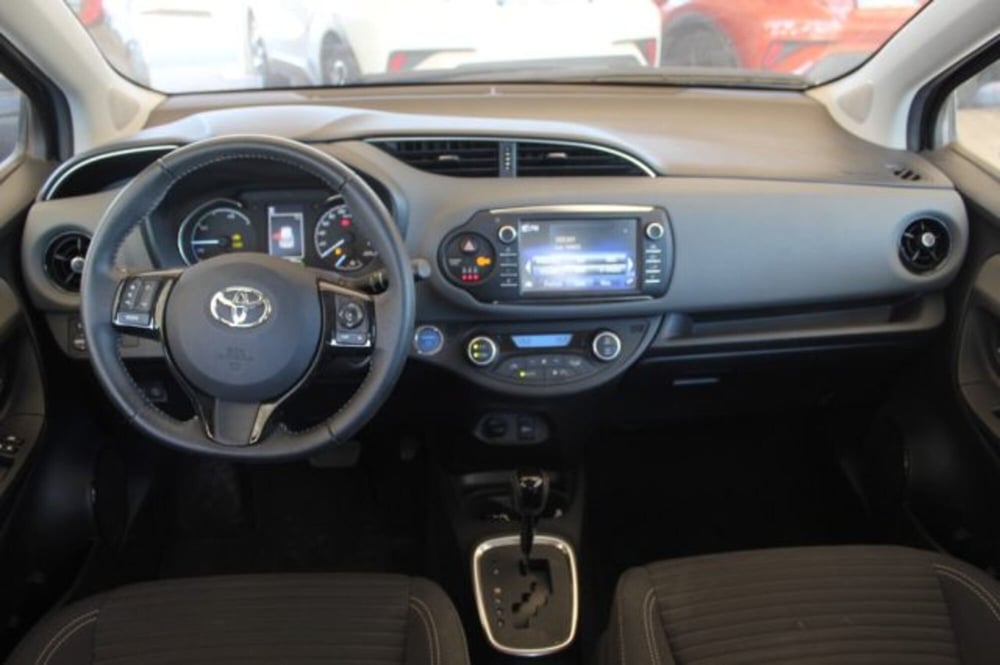 Toyota Yaris Cross usata a Roma (9)