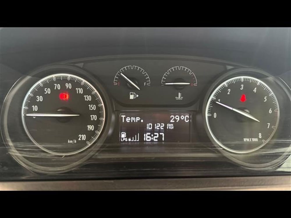 Lancia Ypsilon usata a Viterbo (13)