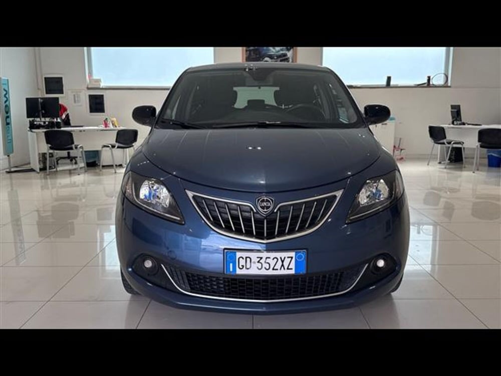 Lancia Ypsilon usata a Viterbo (3)