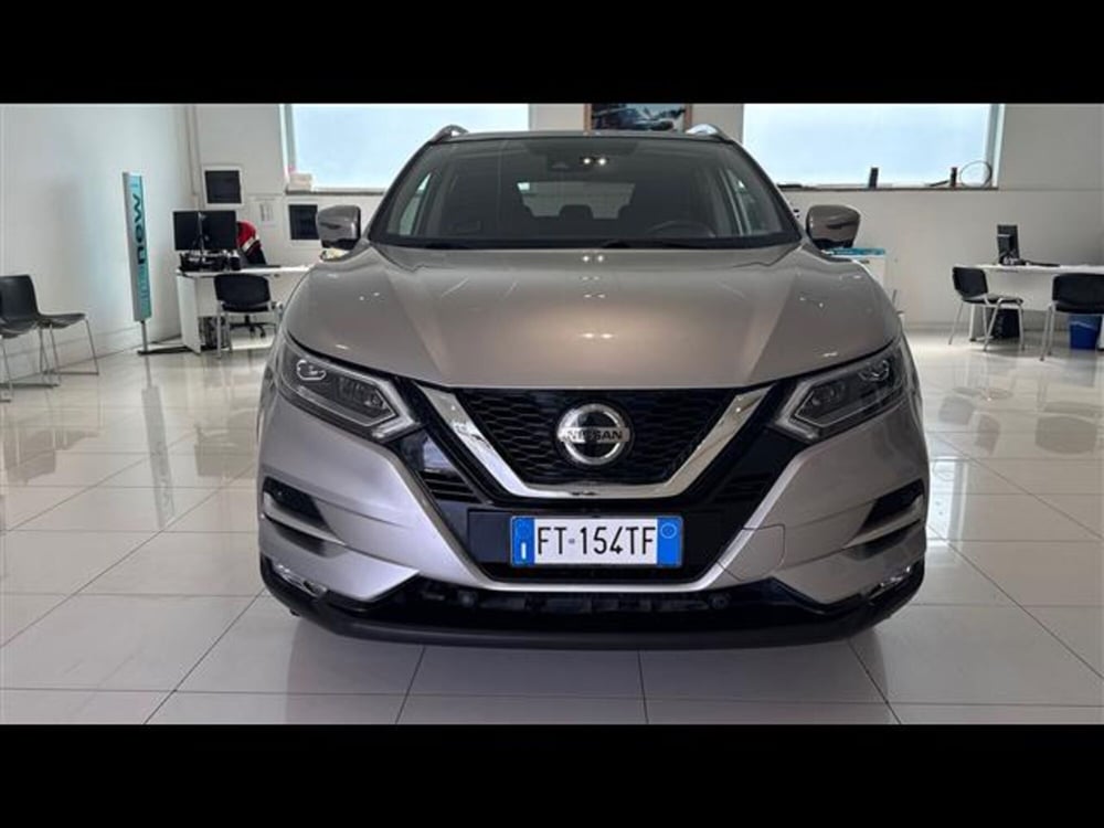 Nissan Qashqai usata a Viterbo (2)