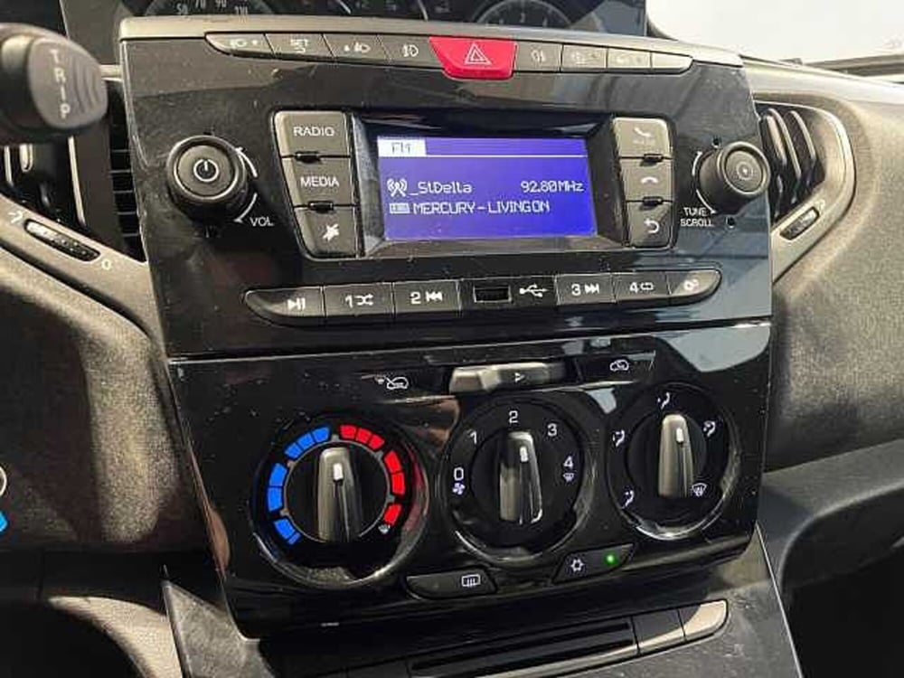Lancia Ypsilon usata a Ravenna (13)