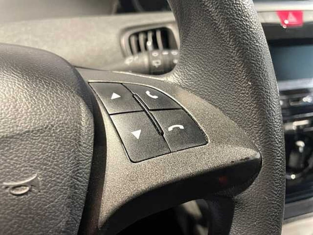 Lancia Ypsilon usata a Ravenna (16)