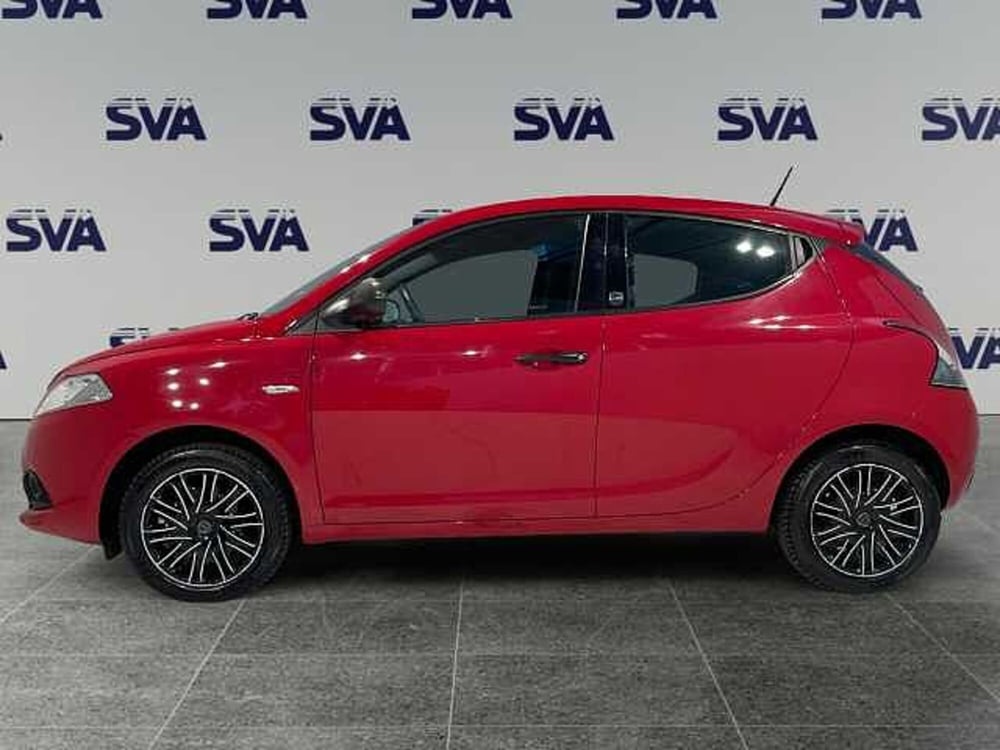 Lancia Ypsilon usata a Ravenna (3)