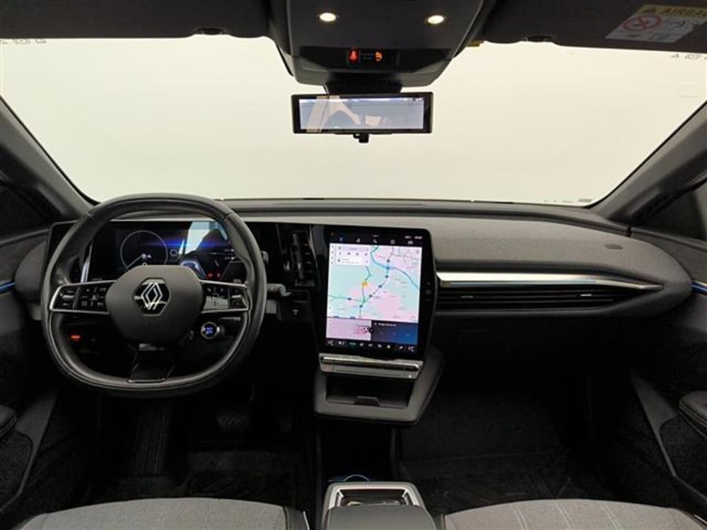 Renault Megane E-Tech Electric usata a Milano (11)
