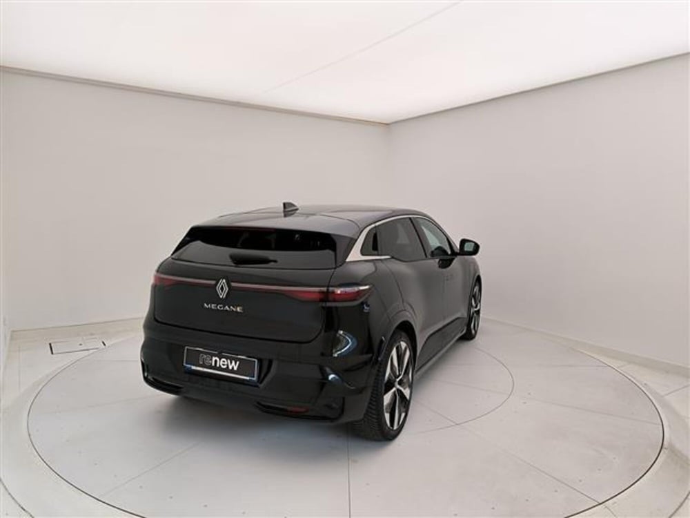 Renault Megane E-Tech Electric usata a Milano (3)
