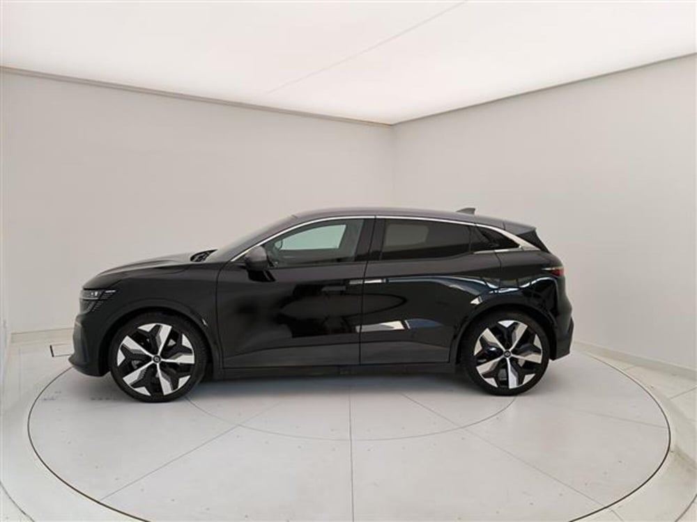 Renault Megane E-Tech Electric usata a Milano (5)
