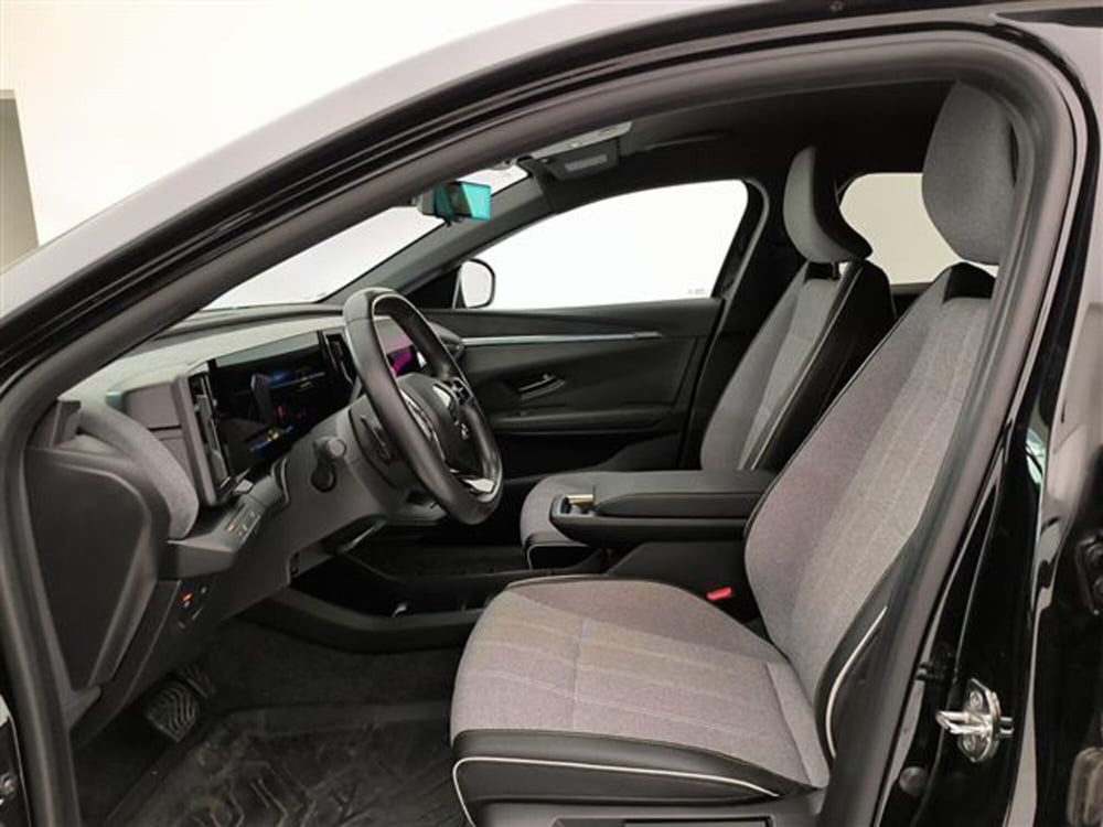 Renault Megane E-Tech Electric usata a Milano (8)