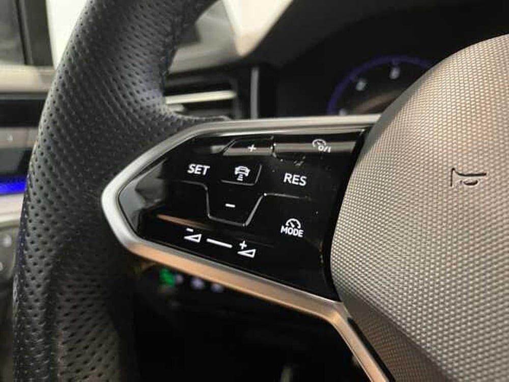 Volkswagen Touareg usata a Ravenna (18)
