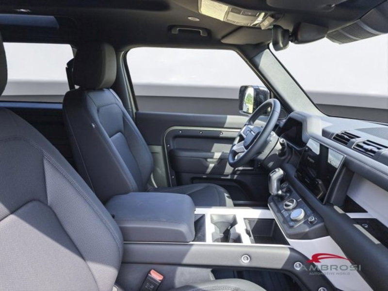 Land Rover Defender usata a Perugia (11)